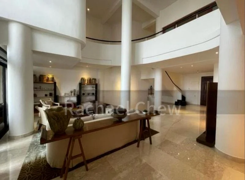 3 Bed Condo for Rent in  The Colonnade - Image 1