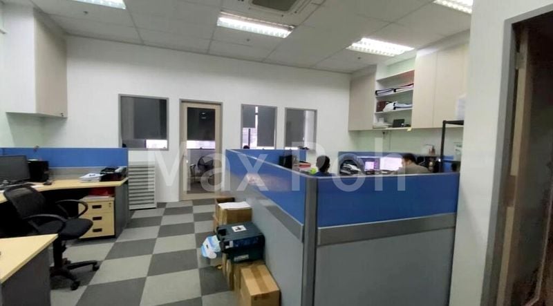 Light Industrial (B1) for Sale: CT Hub 2 - Image 1