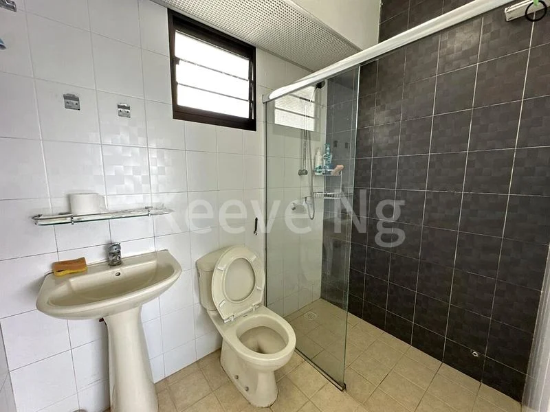4 Room (4A) HDB for Sale in  337A Tah Ching Road - Image 4