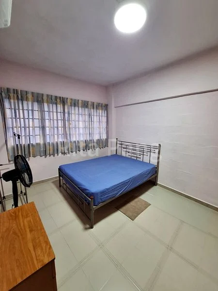 Common Room (HDB) for Rent in  312 Jurong East Street 32 - Image 1