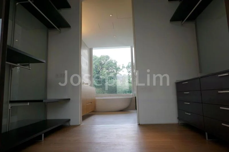 3 Bed Condo for Rent in  8 Napier - Image 5