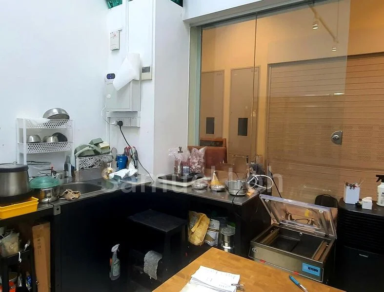 Mall Shop for Rent: Centropod - Image 3