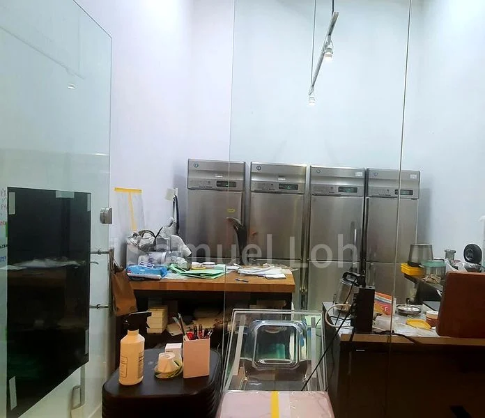 Mall Shop for Rent: Centropod - Image 2