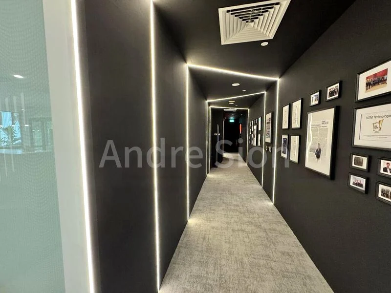 Office for Rent: Goldbell Towers - Image 1