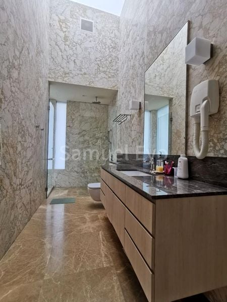 7+1 Bed Good Class Bungalow (Landed) for Sale in  Holland Park - Image 17