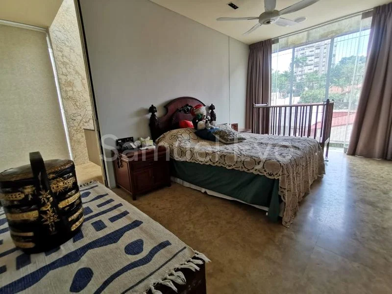 7+1 Bed Good Class Bungalow (Landed) for Sale in  Holland Park - Image 22