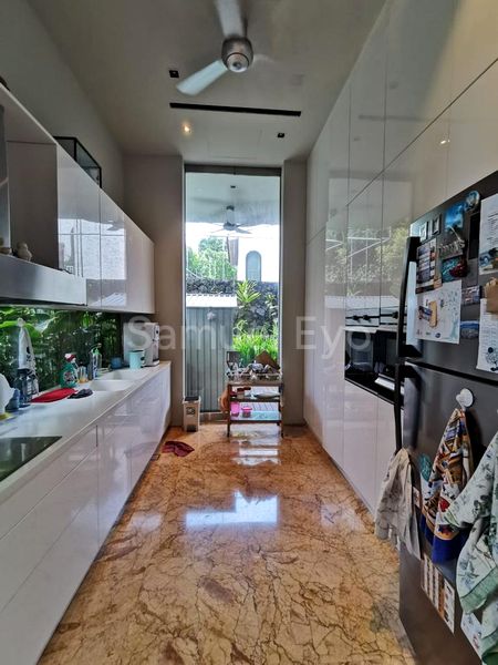 7+1 Bed Good Class Bungalow (Landed) for Sale in  Holland Park - Image 8