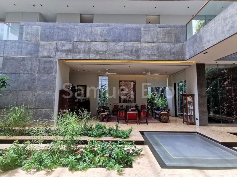 7+1 Bed Good Class Bungalow (Landed) for Sale in  Holland Park - Image 2