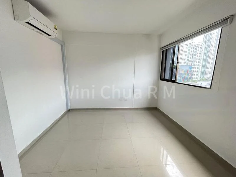 4 Room (4NG) HDB for Rent in 326 Clementi Avenue 5 - Image 5
