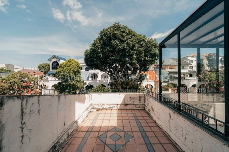 6 Bed Semi-Detached House (Landed) for Sale in  Jalan Chempaka Kuning - Image 6