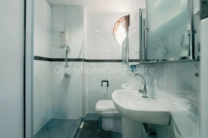 6 Bed Semi-Detached House (Landed) for Sale in  Jalan Chempaka Kuning - Image 10