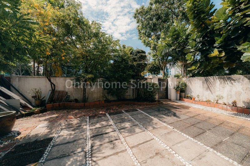 6 Bed Semi-Detached House (Landed) for Sale in  Jalan Chempaka Kuning - Image 1