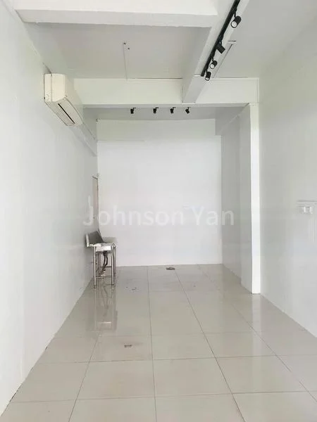 Shop / Shophouse for Rent: 239 Yishun Ring Road - Image 2