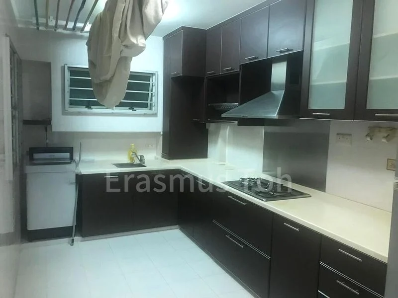 5 Room (5I) HDB for Sale in 174D Edgedale Plains - Image 4