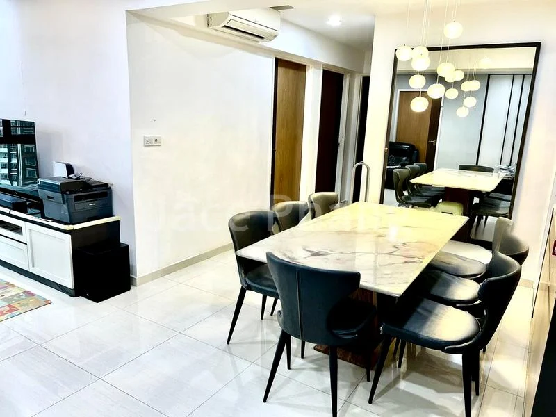 Premium HDB for Sale in 684B Edgedale Plains - Image 2