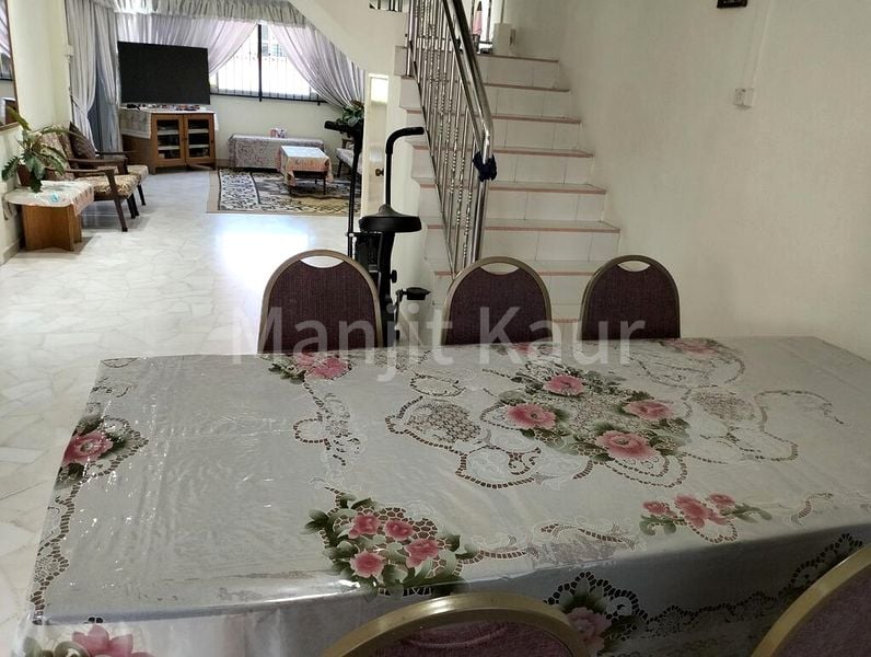 Maisonette HDB for Rent in  351 Yishun Avenue 11 - Image 1