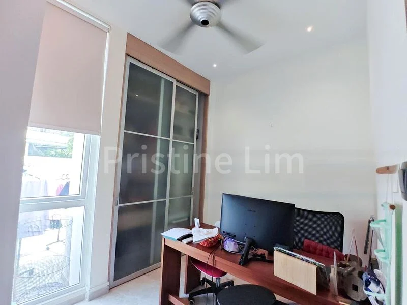 5 Bed Corner Terrace (Landed) for Sale in  Ang Mo Kio Avenue 3 - Image 17