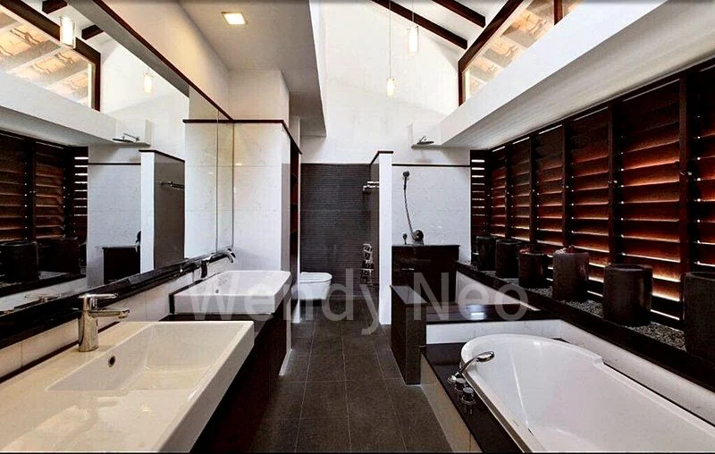 4 Bed Bungalow (Landed) for Rent in  Cove Drive - Image 3