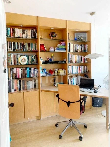 Room (Landed) for Rent in  Kembangan Estate - Image 2