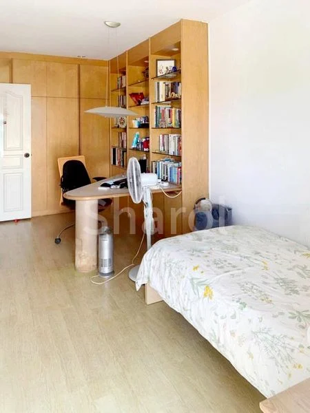 Room (Landed) for Rent in  Kembangan Estate - Image 1