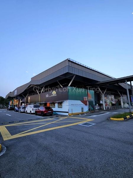 Market Place @ Expo - Image 1