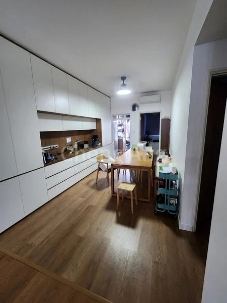 3 Bed Apartment (Condo) for Rent in  Ritz Mansion - Image 4