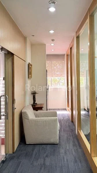 Light Industrial (B1) for Sale: King George's Building - Image 4