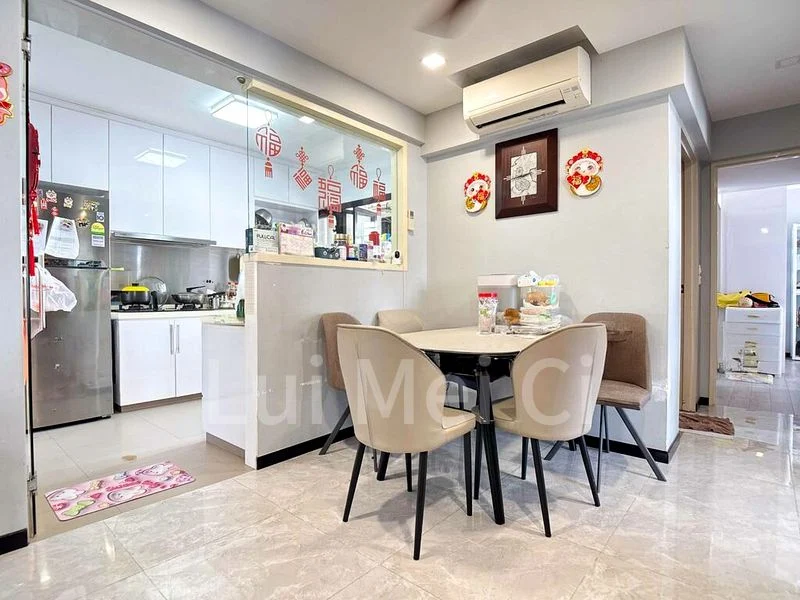 4 Room (4A) HDB for Sale in  264 Toa Payoh East - Image 4