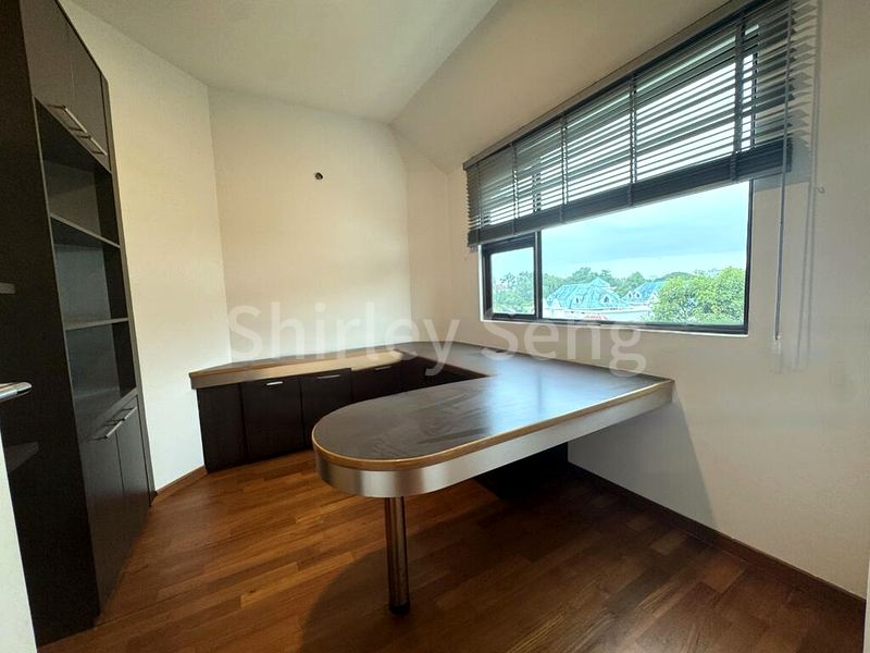 8 Bed Bungalow (Landed) for Rent in  Watten Estate - Image 13