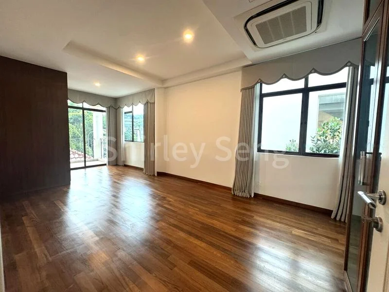 8 Bed Bungalow (Landed) for Rent in  Watten Estate - Image 6