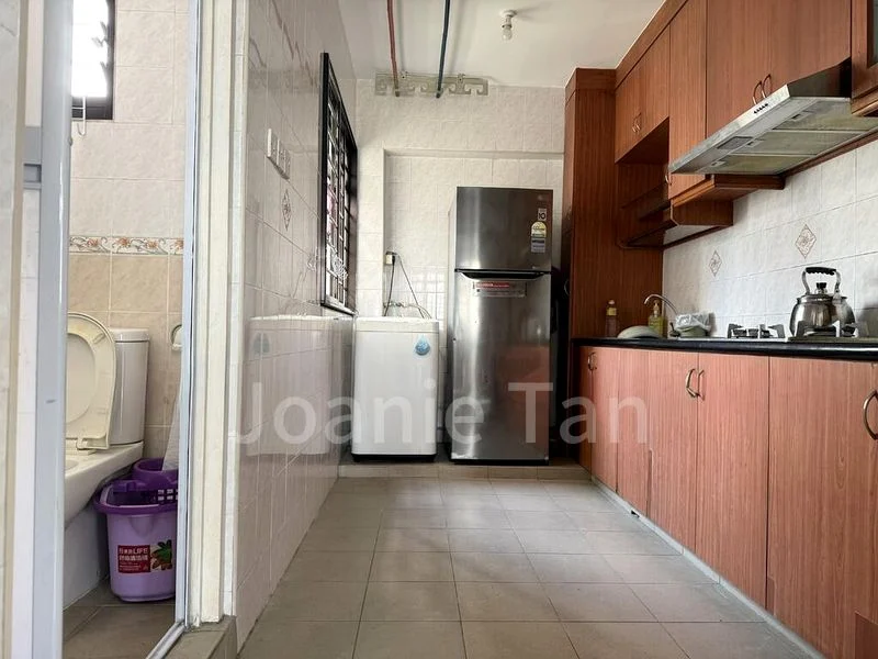 5 Room (5A) HDB for Rent in  13 Cantonment Close - Image 2