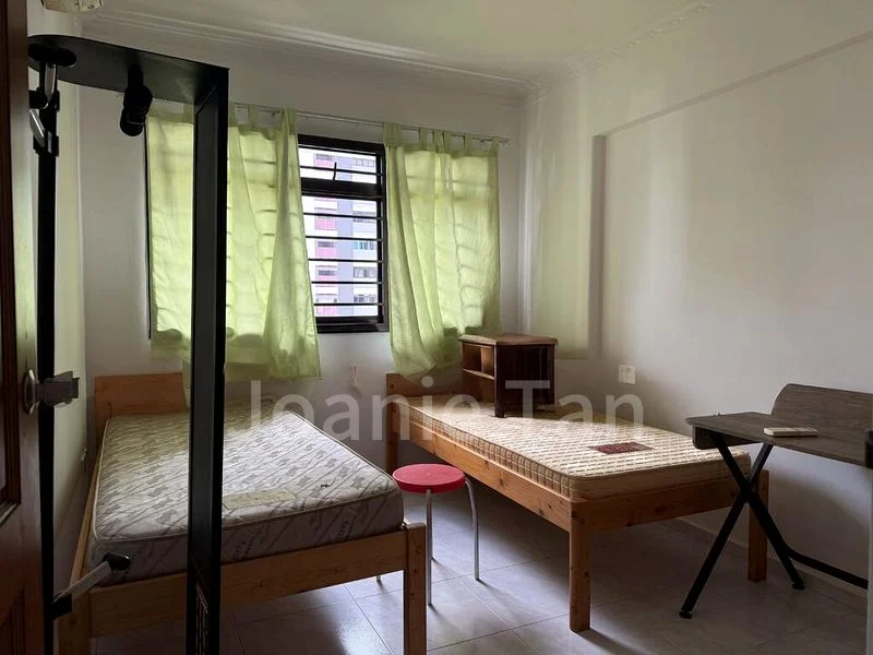 5 Room (5A) HDB for Rent in  13 Cantonment Close - Image 4