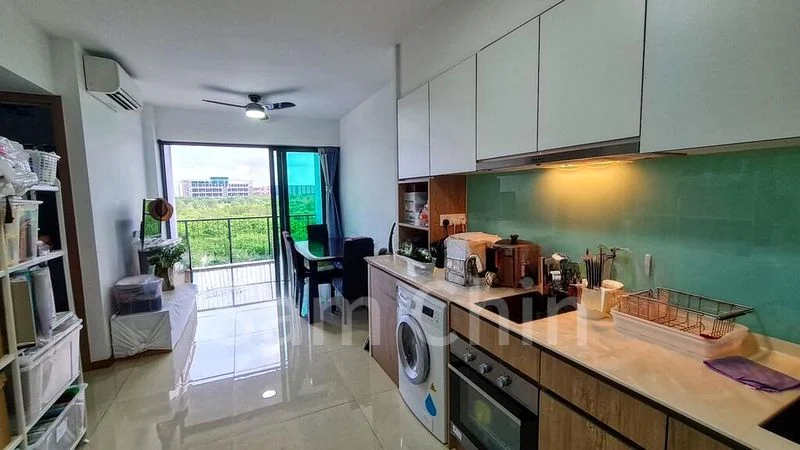 2 Bed Condo for Rent in  Kingsford Waterbay - Image 4