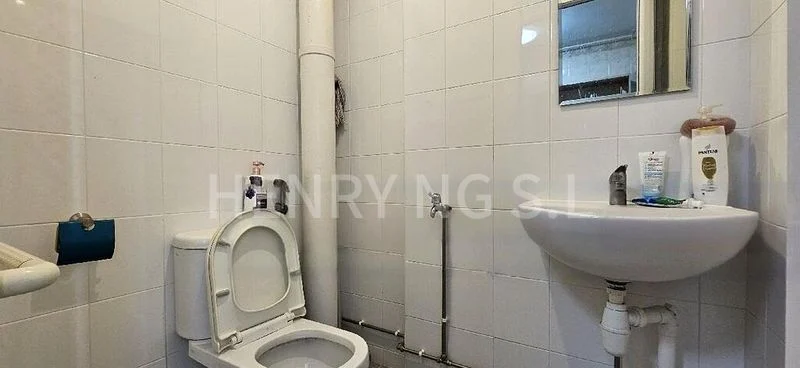 Maisonette HDB for Sale in  611 Yishun Street 61 - Image 16