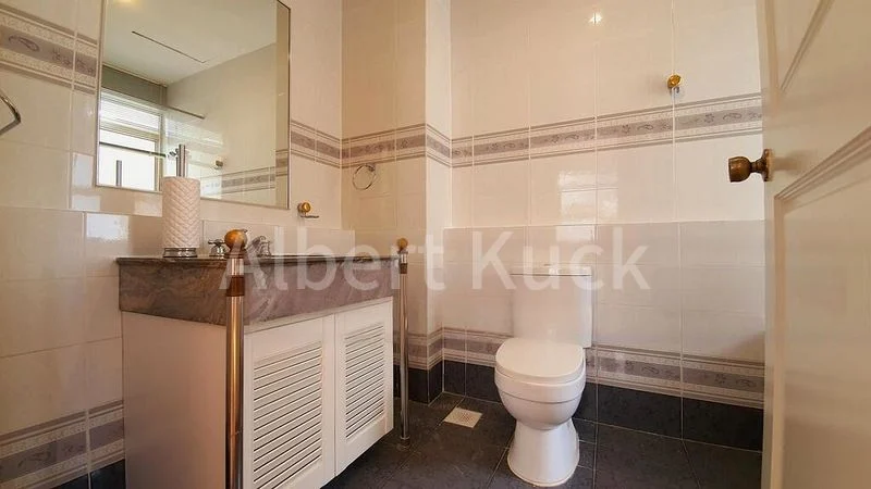 4 Bed Condo for Rent in  Leonie Condotel - Image 13