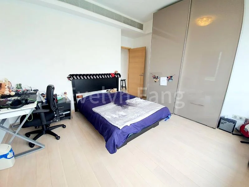 4 Bed Condo for Rent in  The Orchard Residences - Image 4