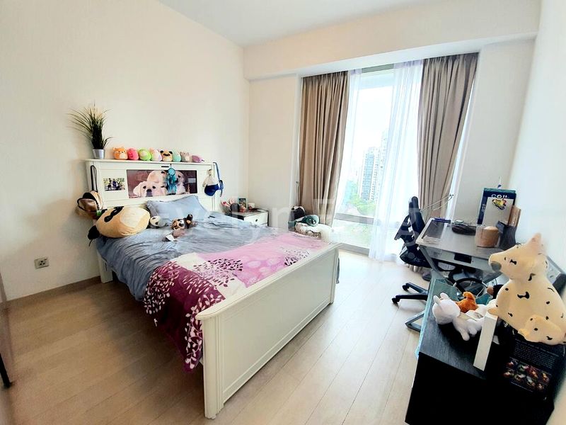 4 Bed Condo for Rent in  The Orchard Residences - Image 10