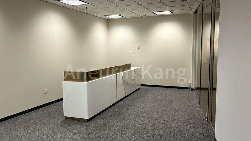 Office for Rent in  Centennial Tower - Image 3