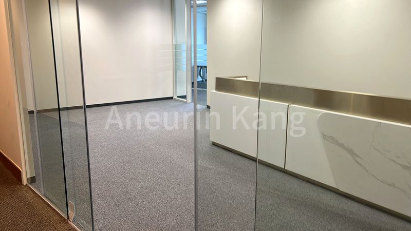 Office for Rent in  Centennial Tower - Image 2