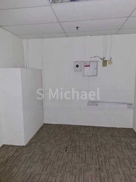 Office for Rent: Pioneer Junction - Image 1