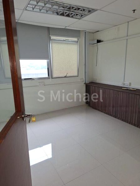 Office for Rent: Pioneer Junction - Image 4