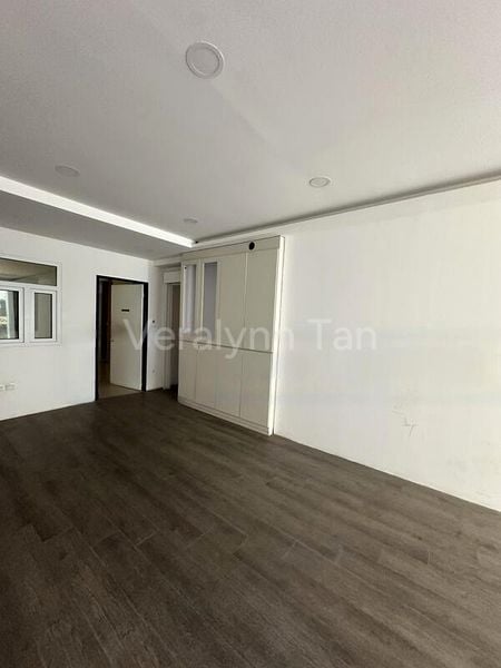 Light Industrial (B1) for Rent: 2,500 Sqft Warehouse/Workshop on Tagore Lane - Image 9