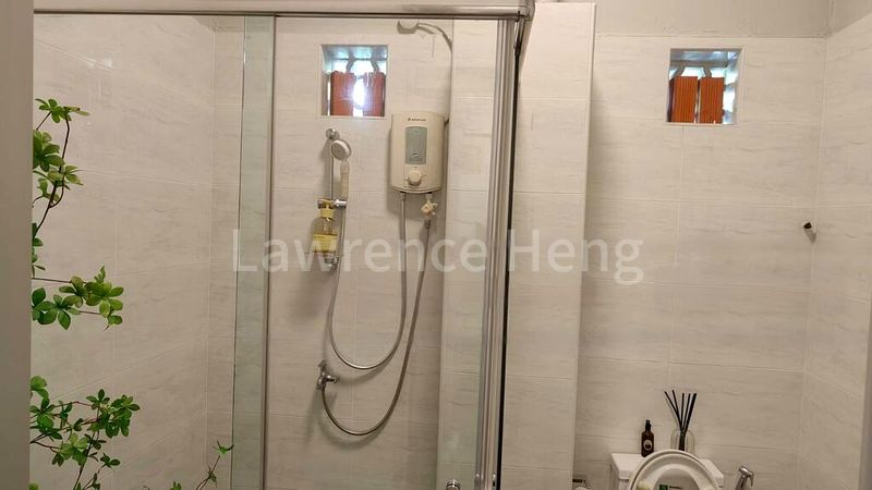 Other Retail for Rent: Ground Floor Shop Space For Lease - Image 9