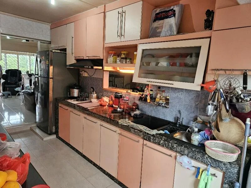 5 Room (5STD) HDB for Sale in  22 Eunos Crescent - Image 3