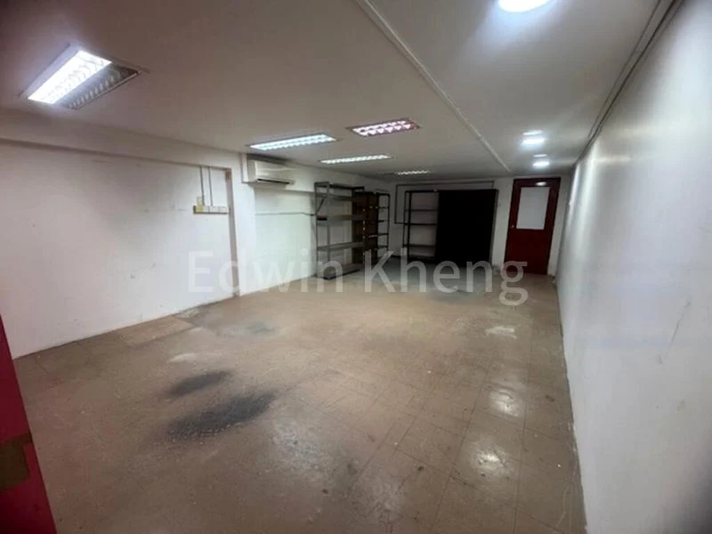 Light Industrial (B1) for Rent: Excalibur Centre - Image 7