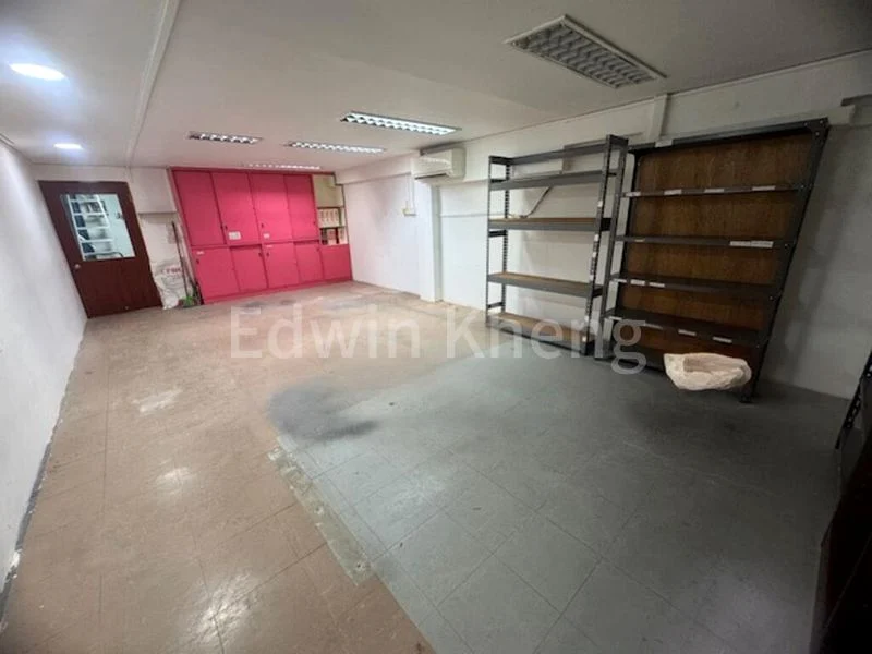 Light Industrial (B1) for Rent: Excalibur Centre - Image 8