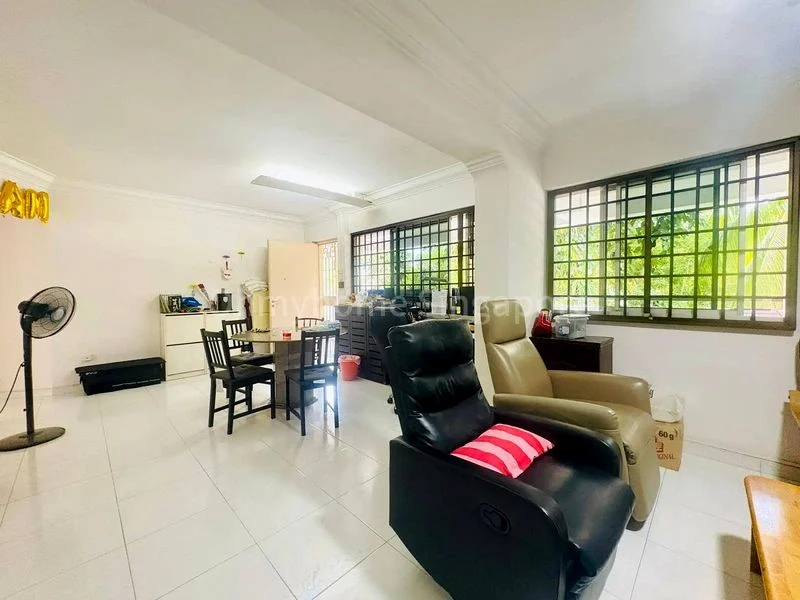 4 Room (4A) HDB for Sale in  223 Choa Chu Kang Central - Image 1