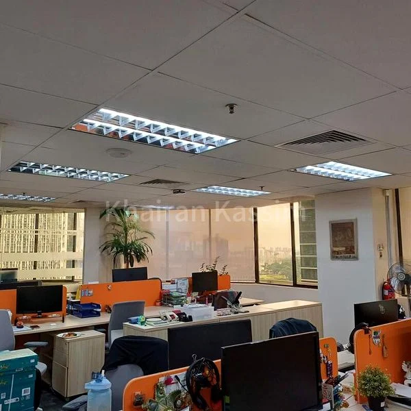 Office for Sale: International Plaza - Image 1