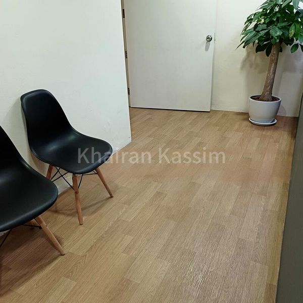 Office for Sale: International Plaza - Image 3