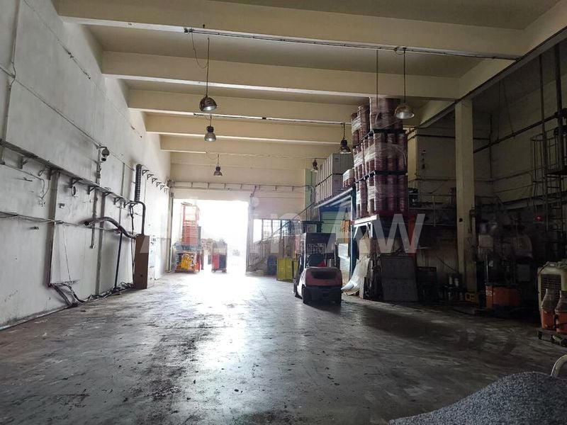 Factory / Workshop (B2) for Rent: Jurong Tuas 2-Storey Factory - High Power 600Amps - Column-Free - Potential Dormitory Conversion - Image 1